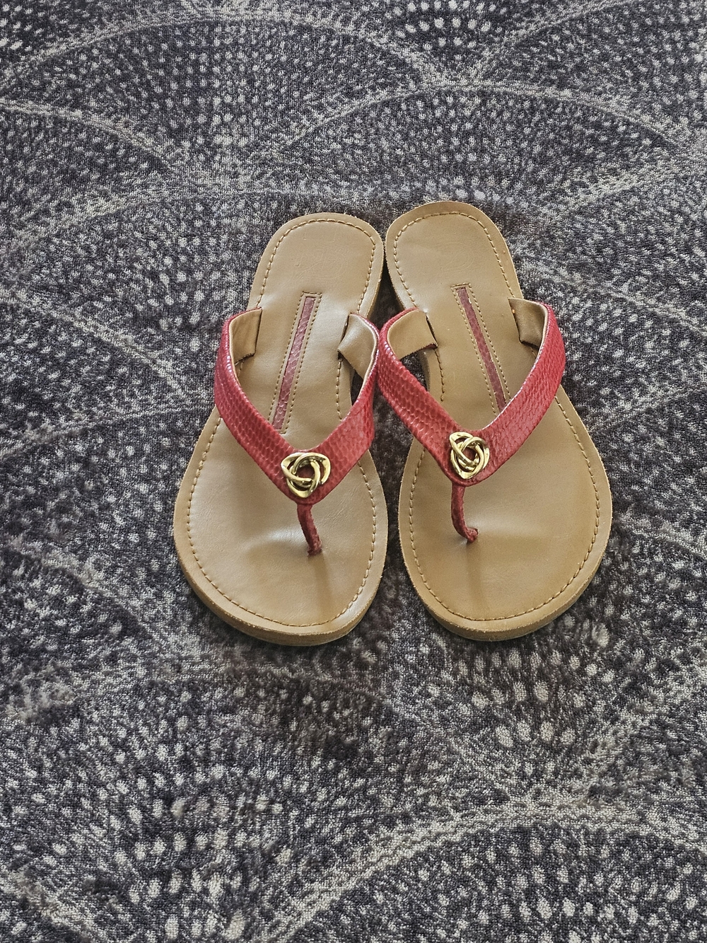 Women’s Red Thong Sandals with Gold Knot Accent Size 8.5